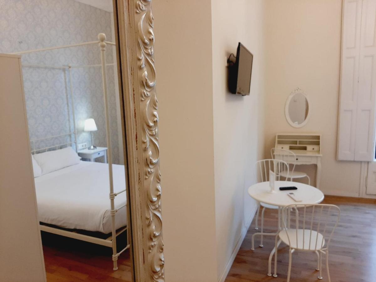 Lumine Luxury Suites By Gaiarooms Barcelona Zewnętrze zdjęcie